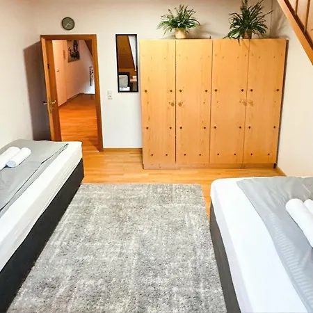 Sali Homes K39 Monte-carlo -spacious 6-bedroom With Terrace And Garden Views In Ideal For Groups Bayreuth